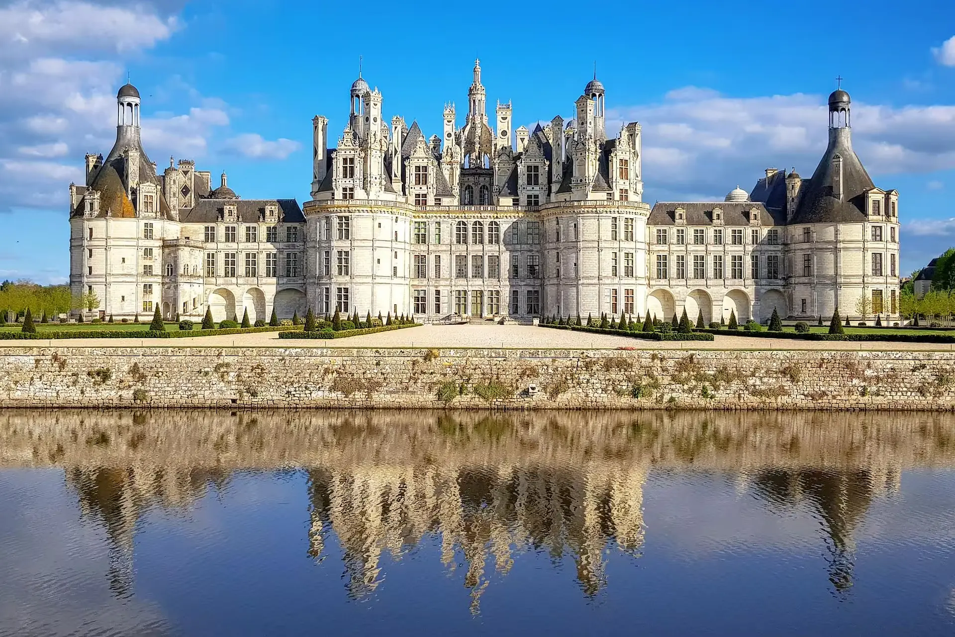 Château de Chambord one day trip tickets Château de Chambord one day trip tickets