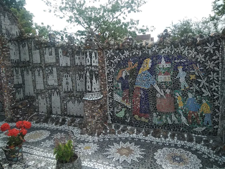 Chartres Maison Picassiette