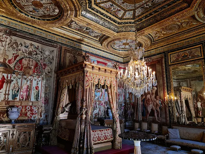 Chateau de Fontainebleau interior